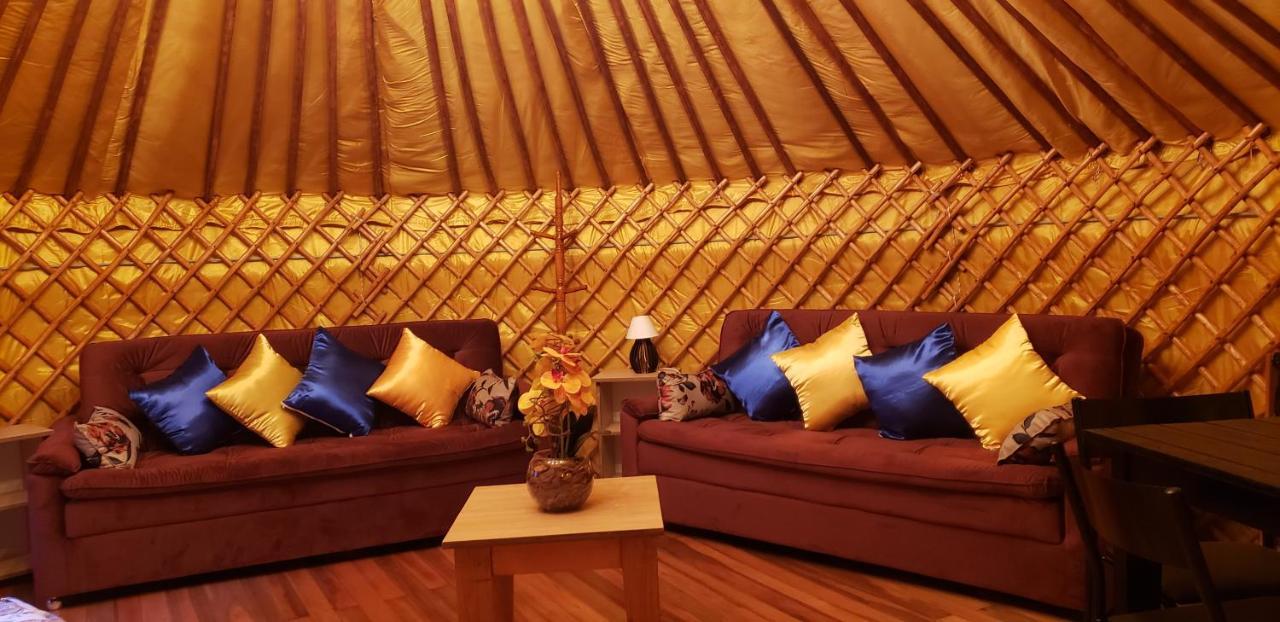 Casa Campo Yurt 1 Gengiscan Tenda Mongolica Wifi อูรูบิซิ ภายนอก รูปภาพ